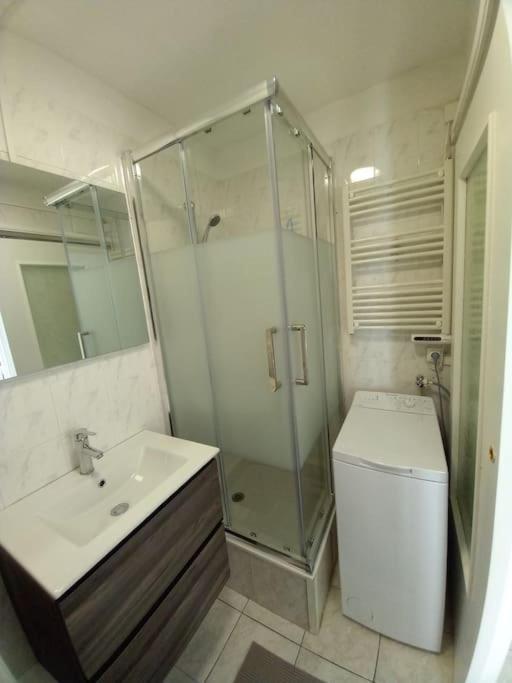 Appart 2/4 Pers Proche Centre Avec Balcon, Parking Narbonne Eksteriør billede